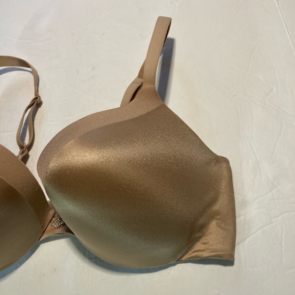 Victoria’s Secret Nude Bombshell Push-up Bra 36C - Picture 3 of 7